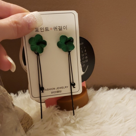 Flower Tassel temperament earrings - Picture 3 of 7